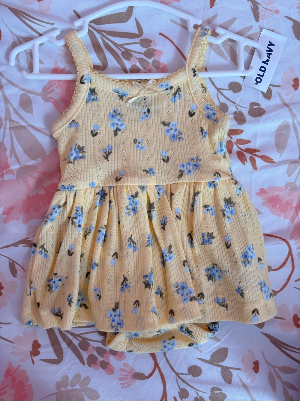 Old Navy bundle - Picture 2 of 4